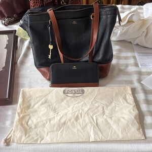 Fossil Black and Tan Leather Tote